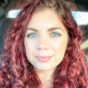 Leah Thompson